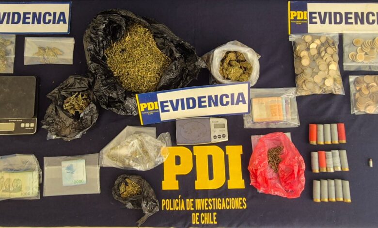 PDI San Felipe captura a dos sujetos por microtráfico y decomisa droga y municiones