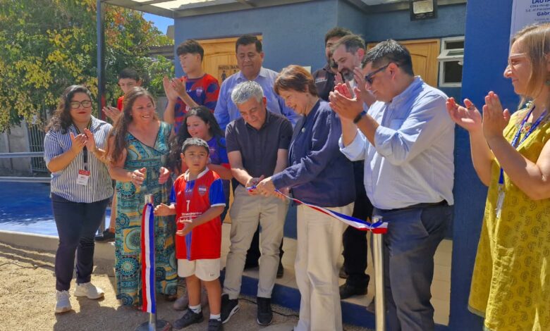 Ministerio de Vivienda y Urbanismo entrega mejoras en club deportivo de San Felipe y supervisa avance de conjunto habitacional