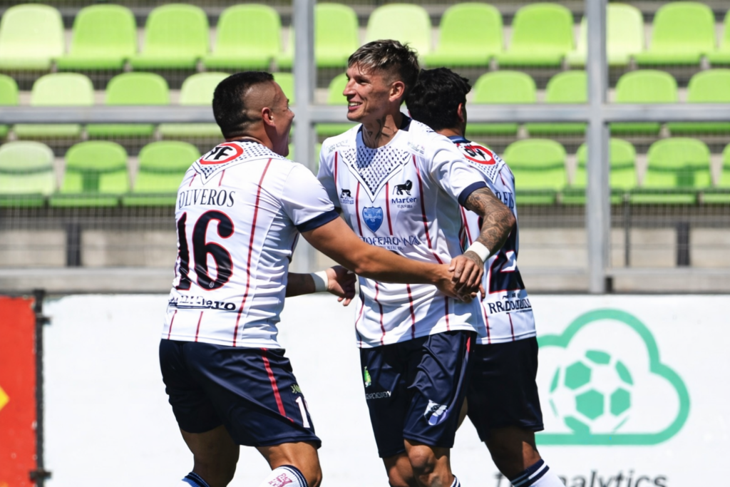 Wanderers debutó con derrota ante Deportes Recoleta en Playa Ancha