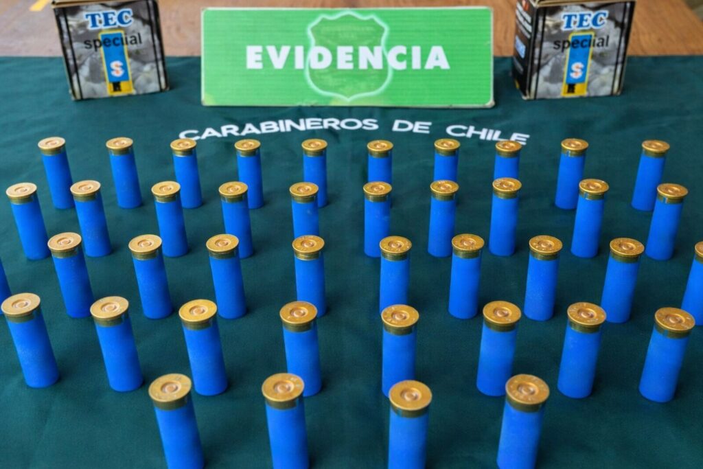 Quillota: detienen a conductor con 46 cartuchos de escopeta durante fiscalización en Villa Los Copihues