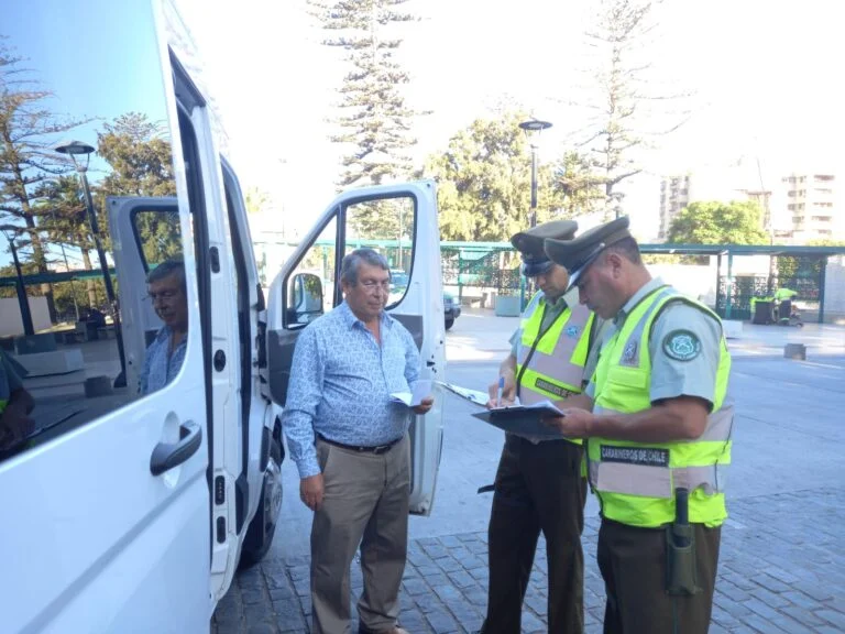 Amplio operativo fiscaliza transporte escolar en Valparaíso y Viña del Mar