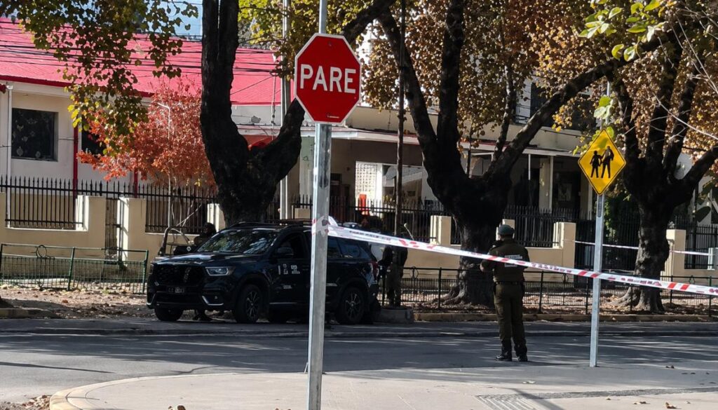 Bolso abandonado frente a colegio activó operativo del GOPE en Limache