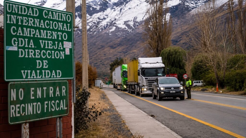 Inician operativo invernal para resguardar la conectividad en Los Libertadores