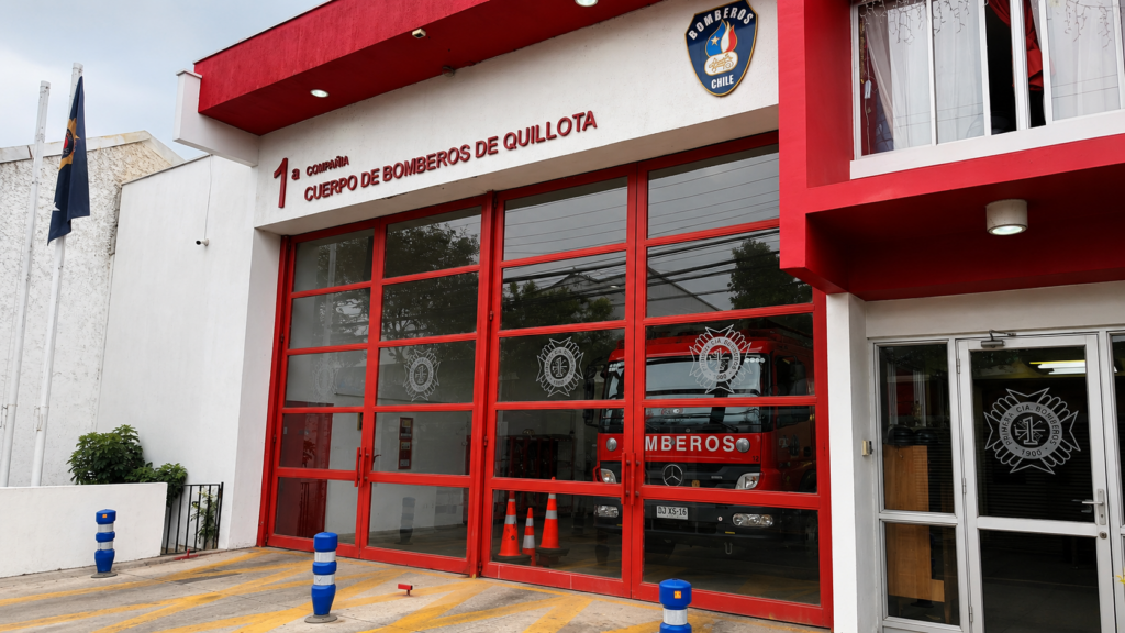 Dos amagos de incendio movilizan a Bomberos en distintos sectores de Quillota