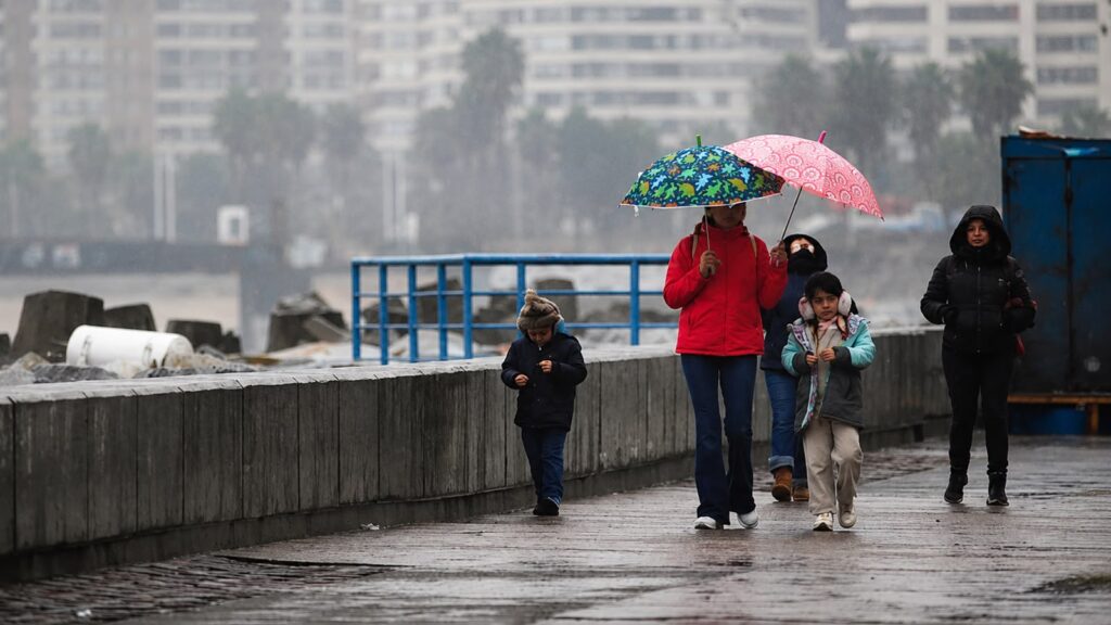 Sistema frontal deja hasta 14,4 mm de agua caída en distintos sectores de la Región de Valparaíso