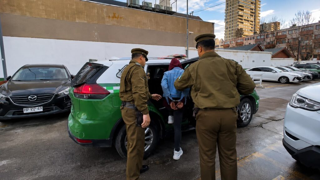 Detienen en Viña del Mar a mujer prófuga de la justicia con condena pendiente