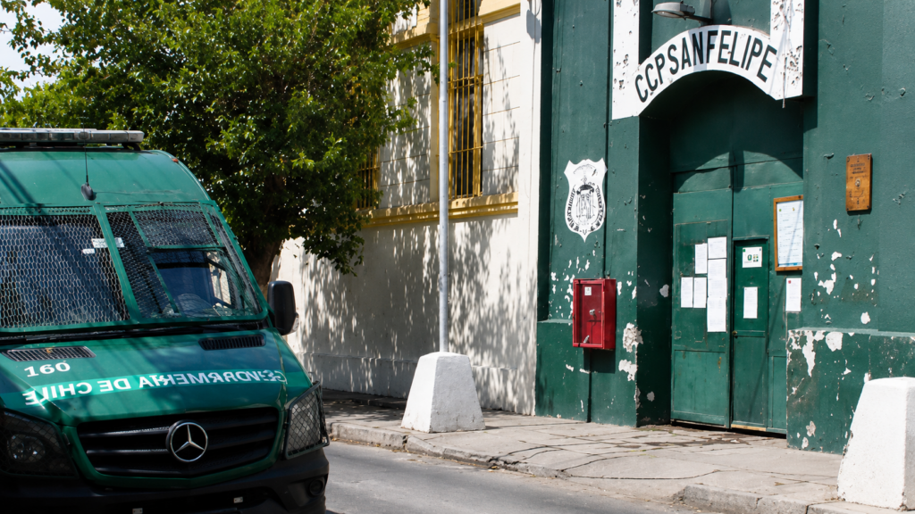 Interno de la cárcel de Valparaíso se hizo pasar por fiscal para intentar liberar a un detenido en San Felipe