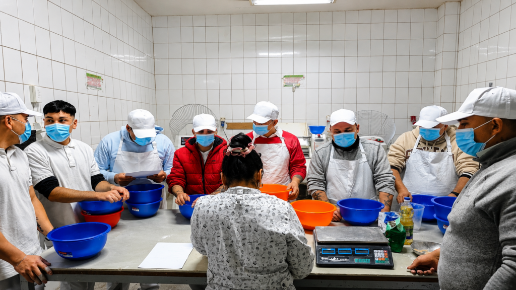 CET de Putaendo inicia taller de panadería para fortalecer reinserción laboral