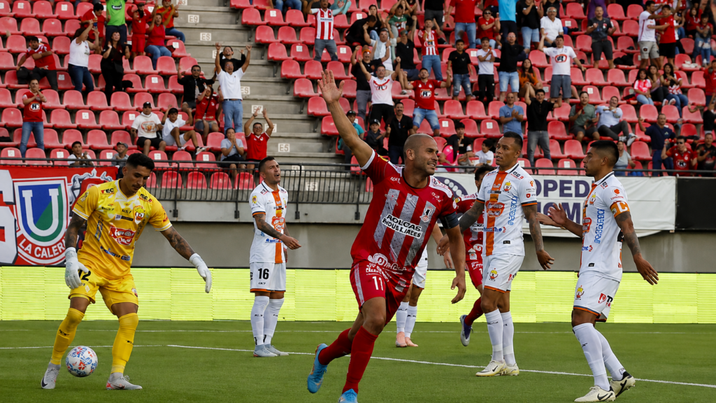 Adultos mayores podrán ingresar gratis al partido de Unión La Calera ante Deportes La Serena