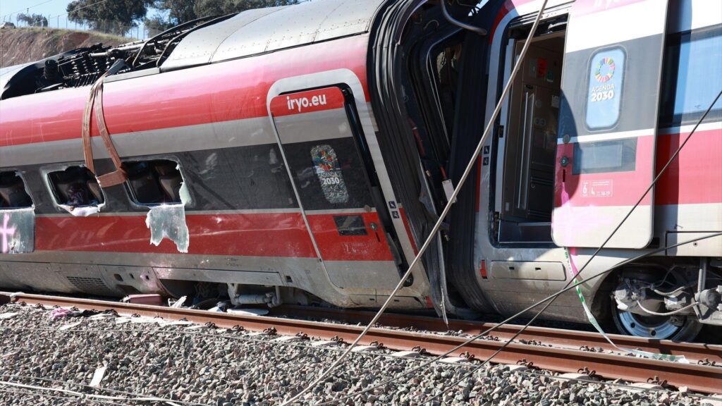 Tragedia ferroviaria en España: choque de trenes de alta velocidad deja decenas de muertos y heridos en Toledo