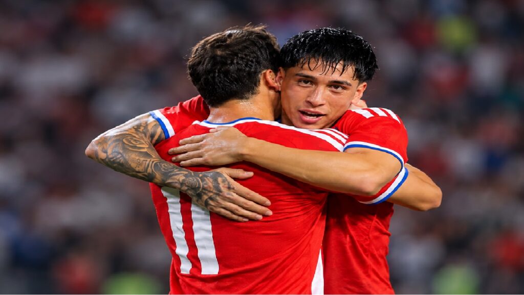 Chile vuelve al triunfo: La Roja derrota 2-0 a México y Nicolás Córdova toma aire tras una dura gira por Norteamérica